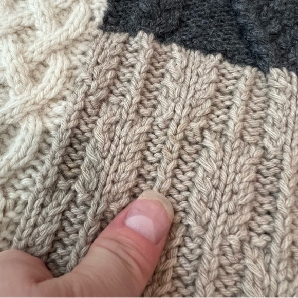 Neiman Marcus Cashmere Oversized Sweater Patchwork Size Large - Picture 11 of 14